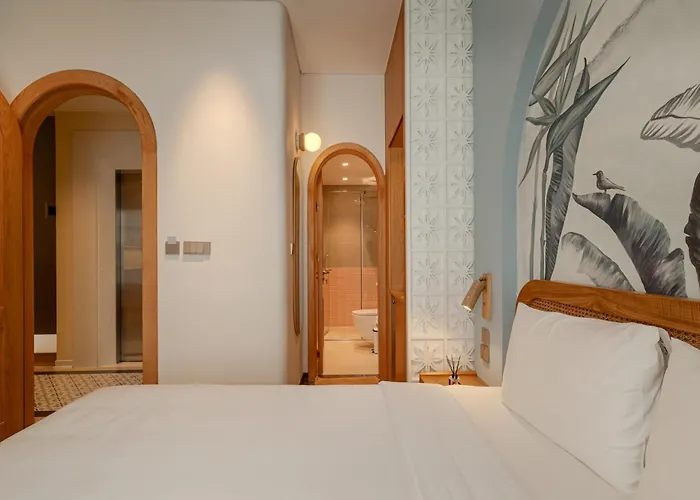 S - Center, Near - 6br Private With Pool, Jacuzzi, Sauna, Karaoke Villa
