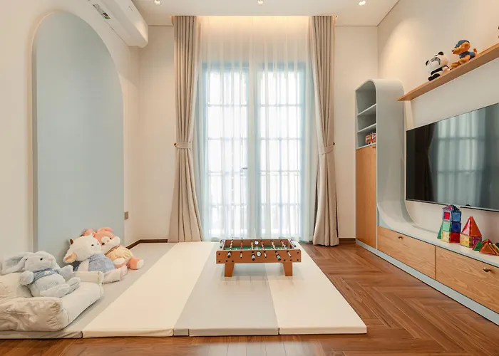 S - Center, Near - 6br Private With Pool, Jacuzzi, Sauna, Karaoke Villa Hạ Long