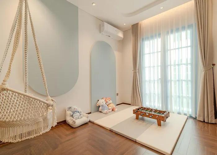 S - Center, Near - 6br Private With Pool, Jacuzzi, Sauna, Karaoke Villa *