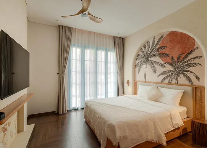 Villa S - Center, Near - 6br Private With Pool, Jacuzzi, Sauna, Karaoke *