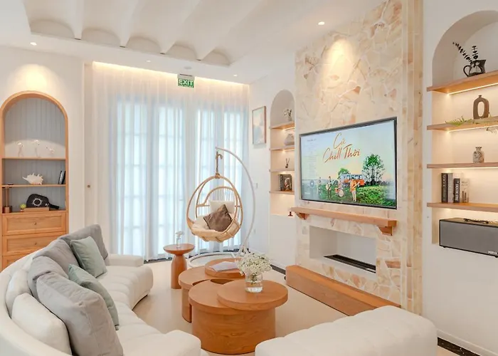 S - Center, Near - 6br Private With Pool, Jacuzzi, Sauna, Karaoke Villa