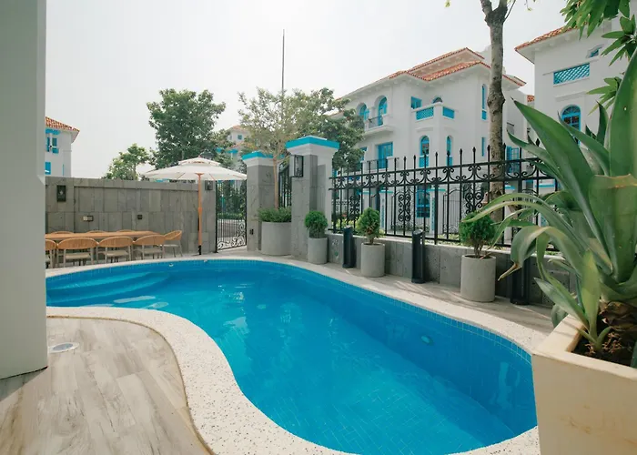 Villa S - Center, Near - 6br Private With Pool, Jacuzzi, Sauna, Karaoke Hạ Long