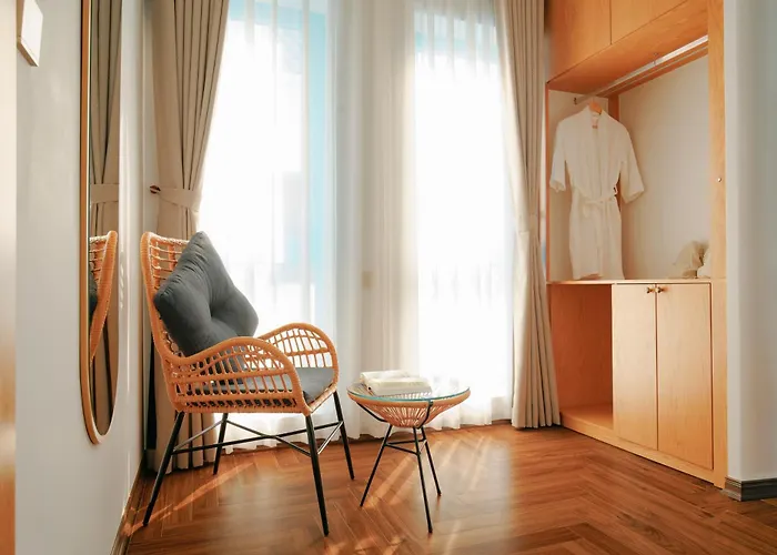 S - Center, Near - 6br Private With Pool, Jacuzzi, Sauna, Karaoke Villa
