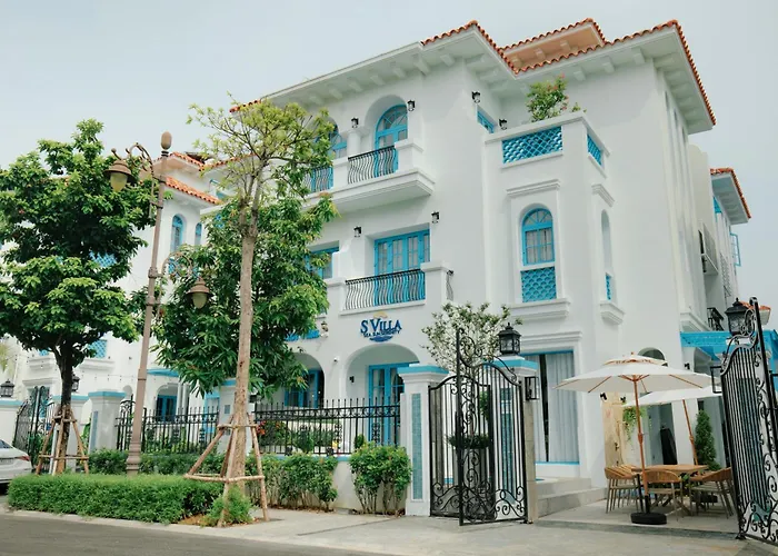S - Center, Near - 6br Private With Pool, Jacuzzi, Sauna, Karaoke Villa *